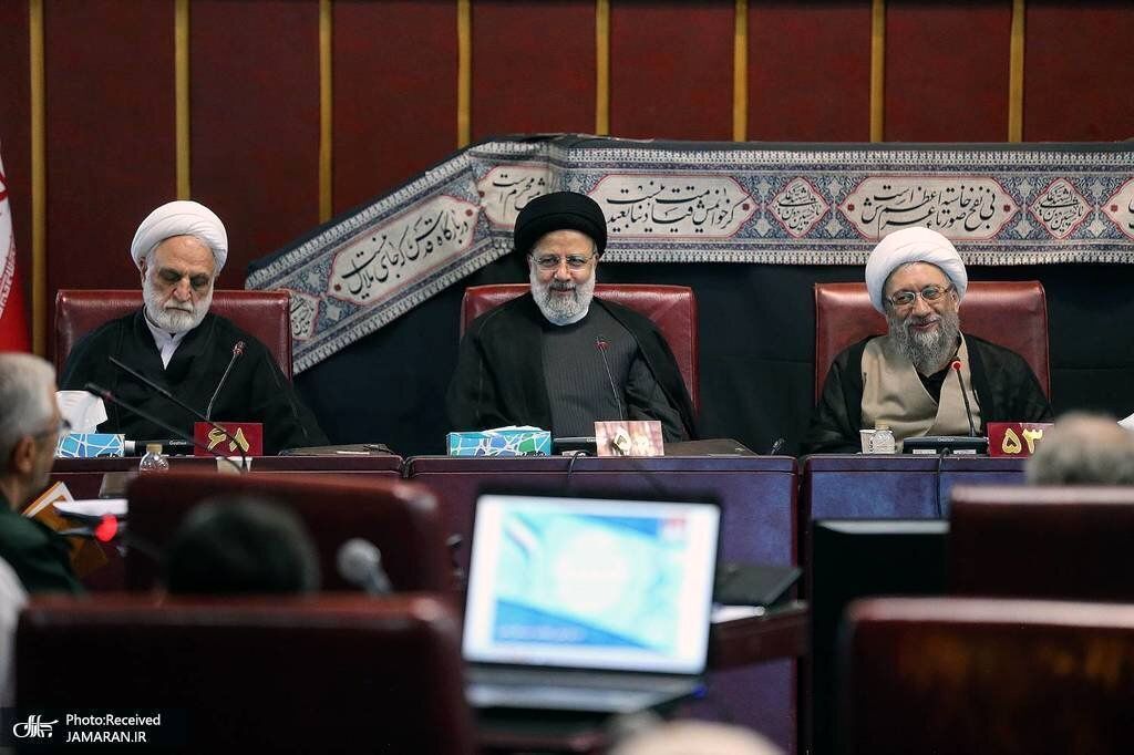 عکسی خاص از همنشینی روسای قوه قضاییه فعلی و پیشین