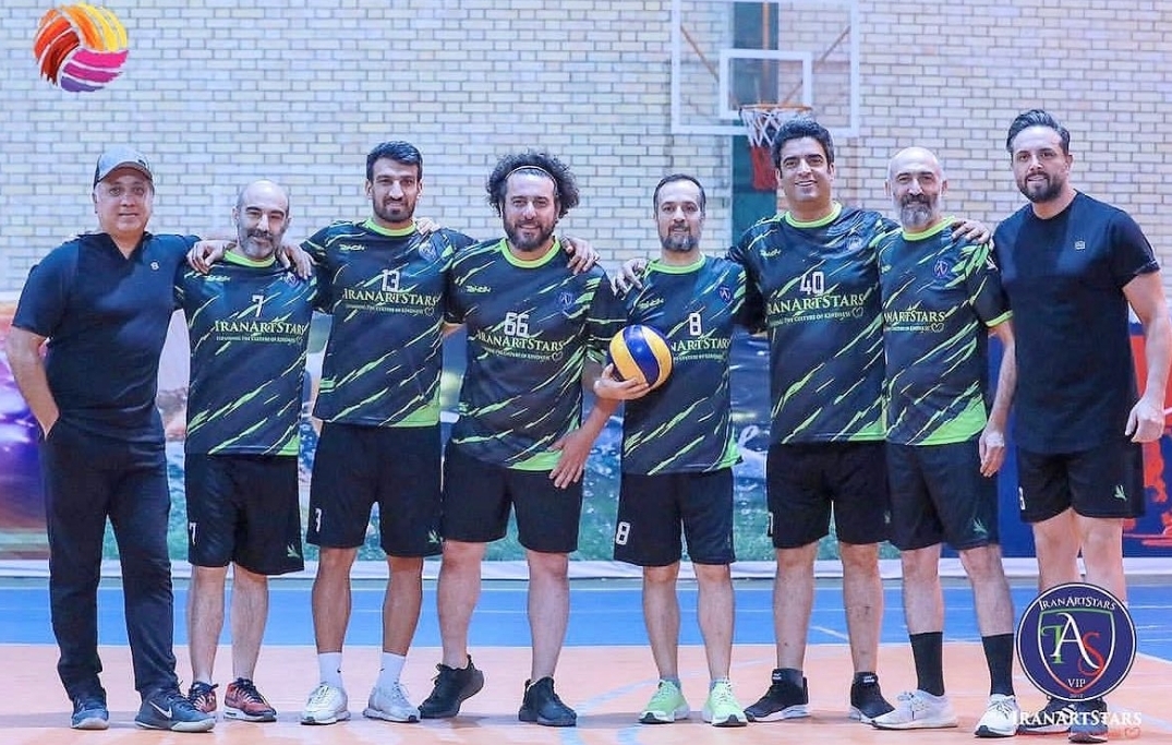 حسین ماهینی و بازیگران سریال پایتخت در یک تیم!