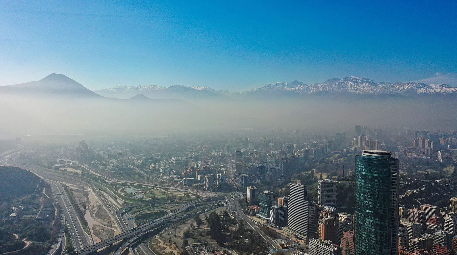 رابطه گیج کننده بین آلودگی هوا و سلامت روان؛ آیا هوای تمیزتر می تواند از خودکشی جلوگیری کند؟ (مناسبتیه و روز جهانی مقابله با خودکشی اخیرا بود همین طور با توجه به افزایش خودکشی در ایران میتونه مطلب جالبی باشه. چون بخش جهانی بی بی سی کارش کرده ممکنه بخش فارسی بی بی سی زودتر ترجمه اش کنه و بسوزه)