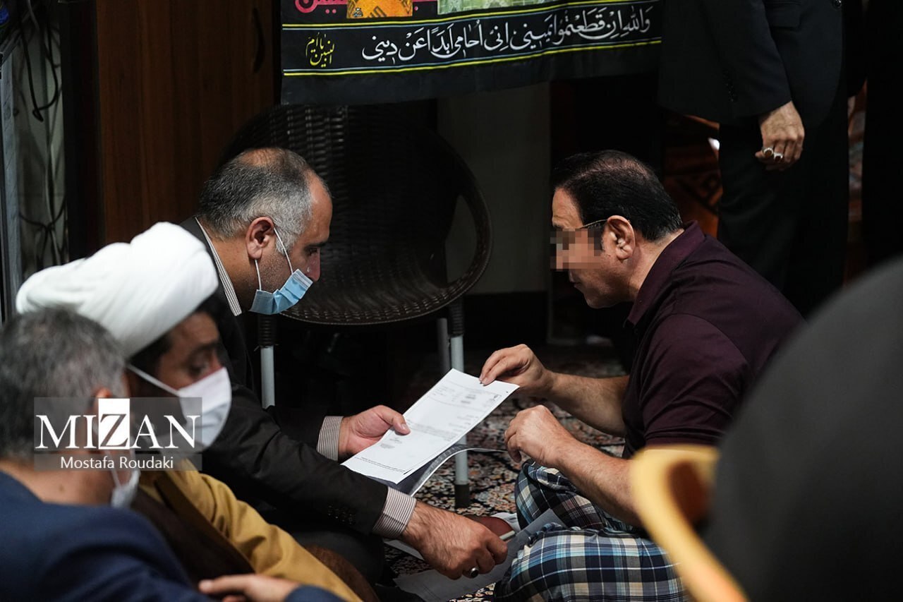 (تصویر) «عابربانک فوتبال» در زندان تهران