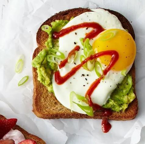 13 دستور تهیه نان تست صبحانه آسان که ظرف مدت 5 دقیقه آماده می شوند/ دستور تهیه 5 دقیقه ای 13 صبحانه با نان تست