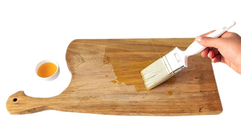 با این ترفند‌ها ظروف چوبی رو مثل روز اول نو کن!