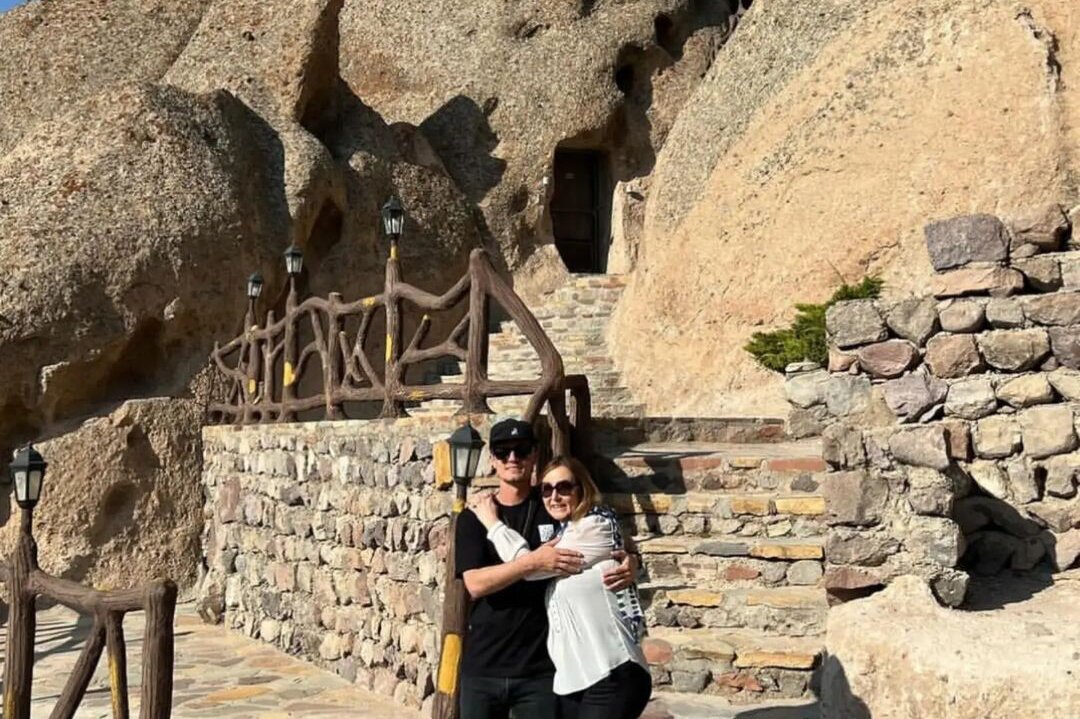 (عکس) تفریح خانوادگی خارجی‌های تراکتور در تبریز