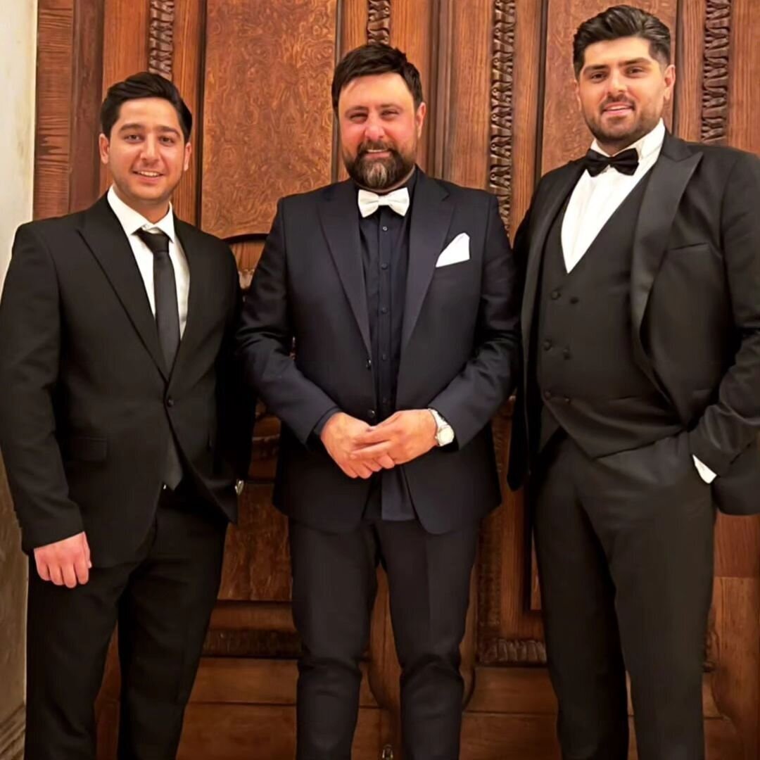 (عکس) محمد علیزاده در لباس دامادی