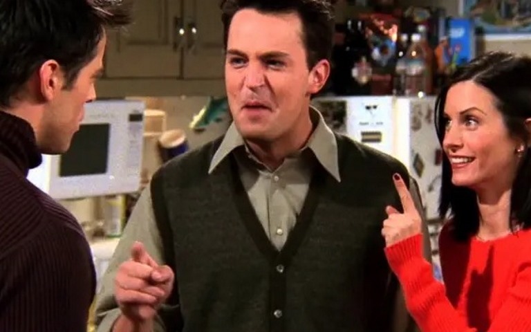 اطره‌انگیزترین قسمت‌های سریال Friends با حضور متیو پری