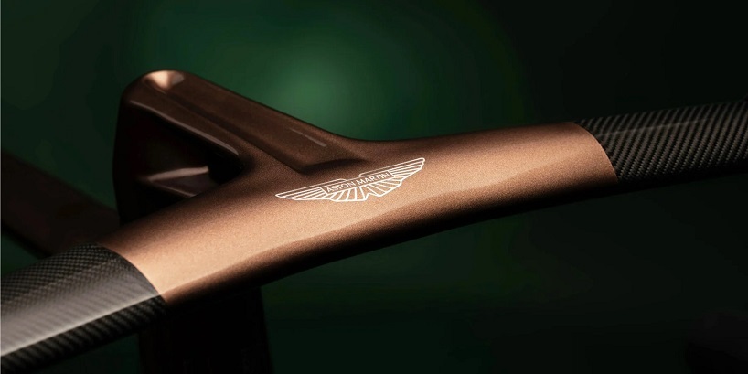 (تصاویر) جی. لاوراک استون مارتین ۱ آر؛ نخستین دوچرخه بدون پیچ جهان