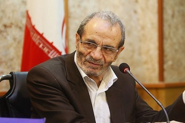 اعوانی: وارث اصلی یونان ما هستیم نه غربیان / حبیبی: کتاب قانون ابن سینا در هیچ دانشکده طب در ایران تدریس نمیشود!