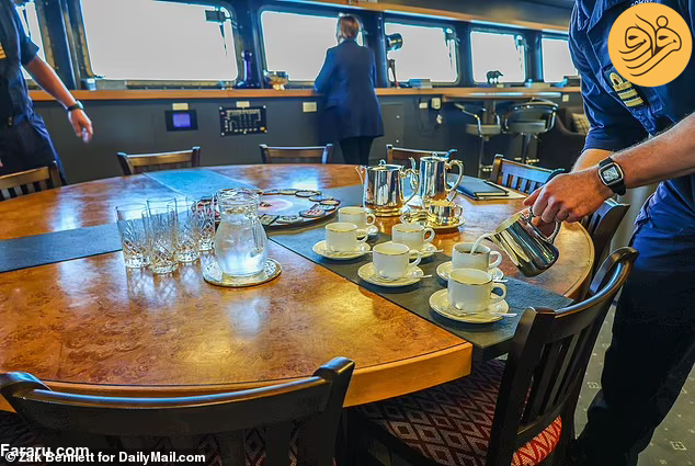 رزم ناو اچ ام اس پرنس چارلز نیروی دریایی پادشاهی بریتانیا