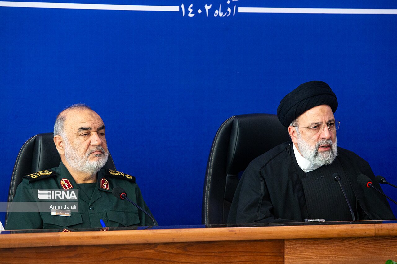 ابراهیم رئیسی به قرارگاه سپاه پاسداران رفت