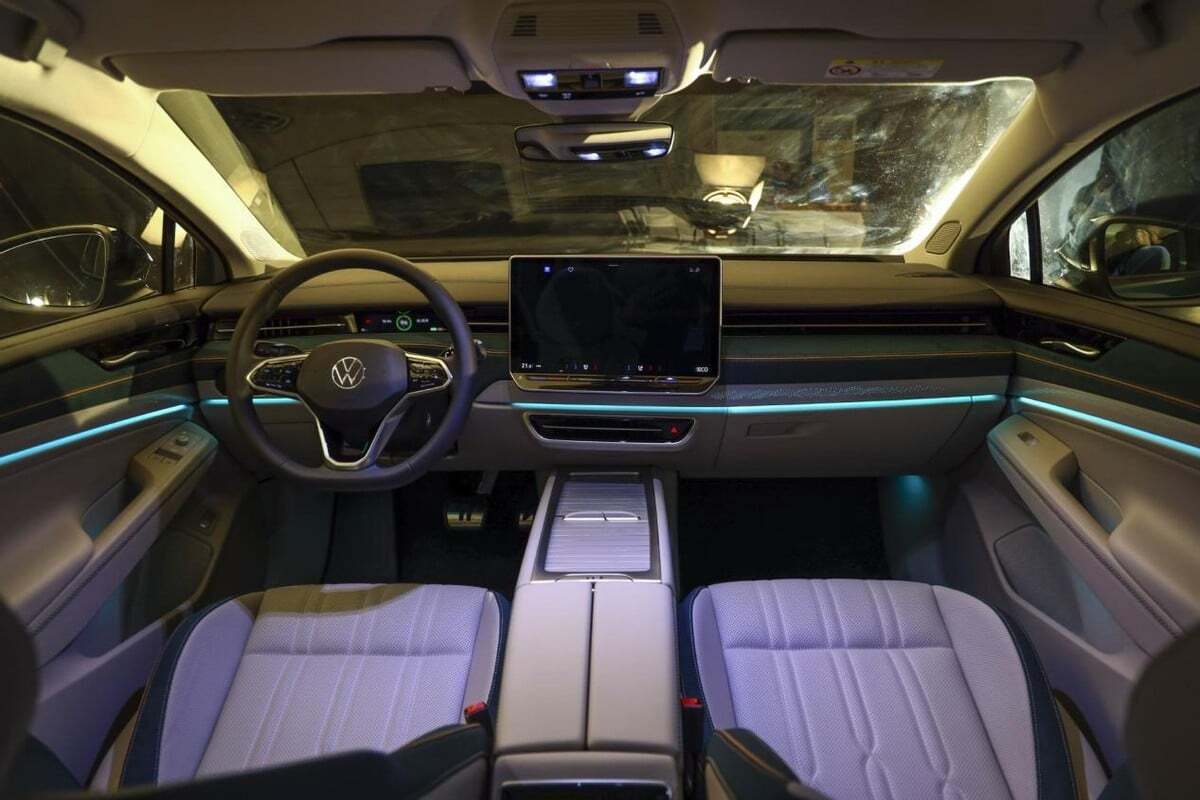 آی دی.۷ ویزیون؛ این خودرو در چین رقیب تسلا و ب ام و است