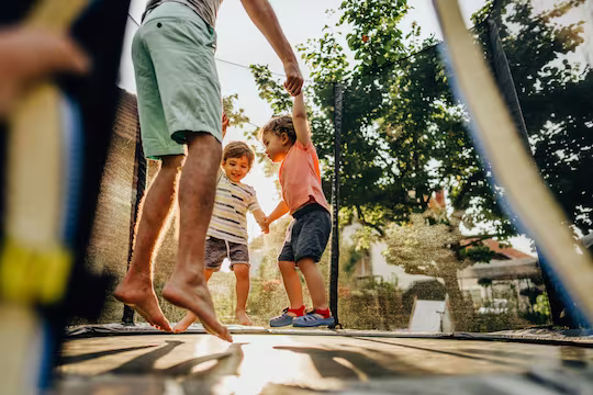 اسباب بازی‌هایی که هرگز نباید به کودکان هدیه دهید