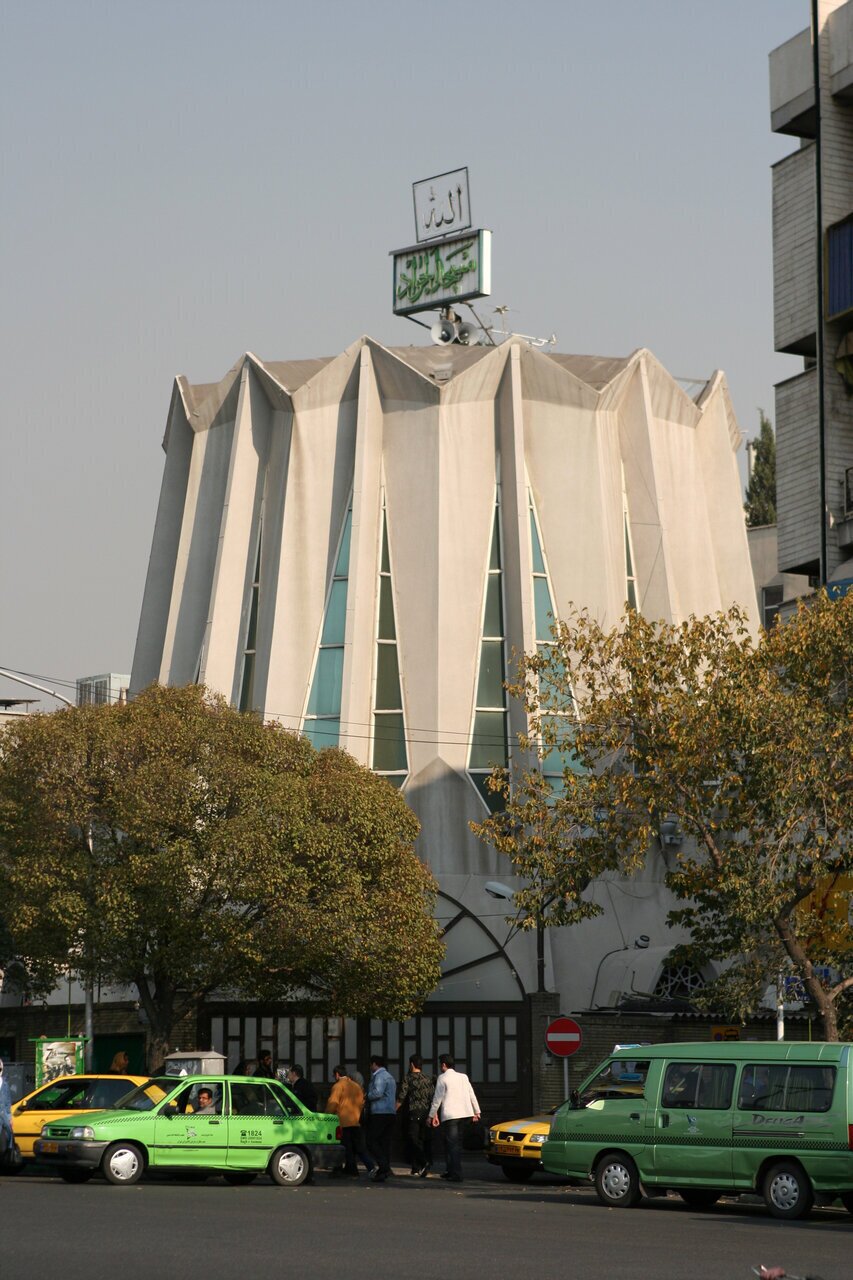 نخستین مسجد مدرن تهران کجاست؟