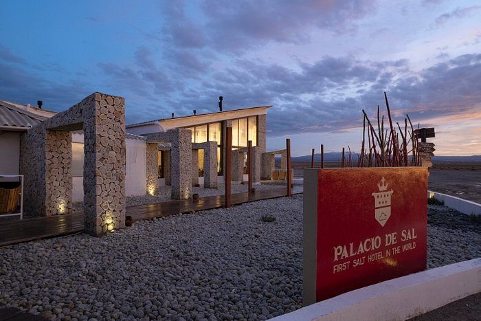 قصر نمکی؛ نگاهی به عجیب‌ترین هتل جهان که تماماً از نمک ساخته شده است + ویدئو