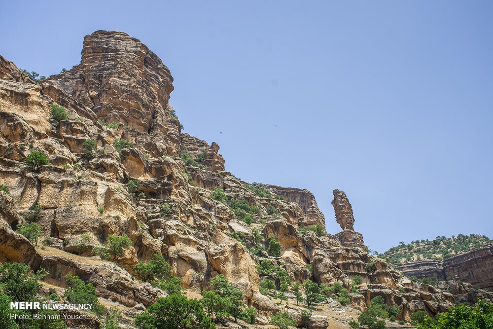 دره‌ای حیرت انگیز با تصاویر رویایی / به صحنه هنرنمایی طبیعت برویم///