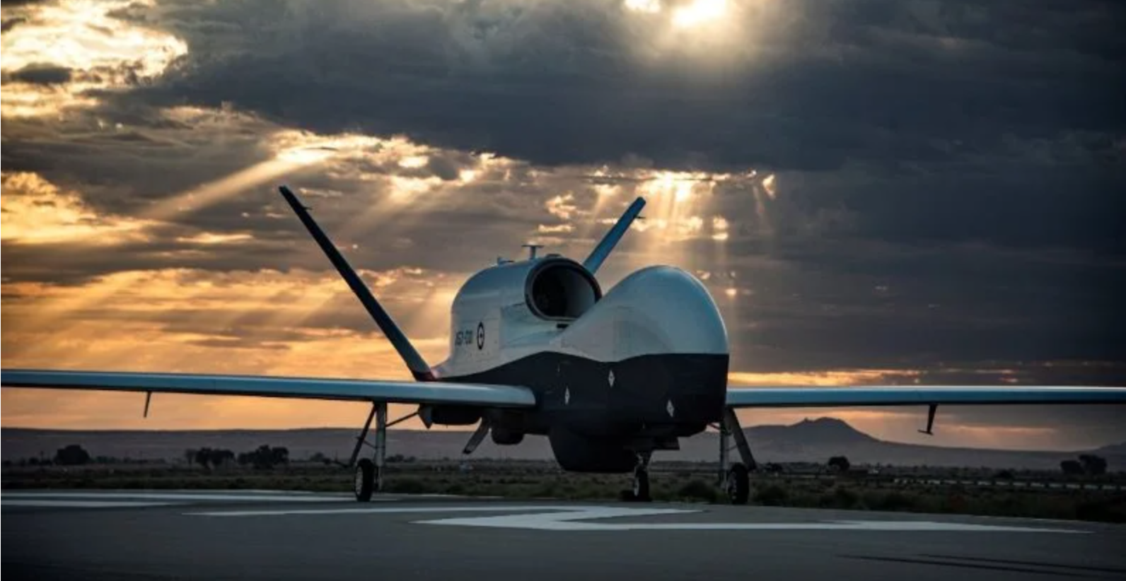 پهپاد جاسوسی و نظارت دریایی The MQ-۴C Triton ساخت نورثروپ گرومن