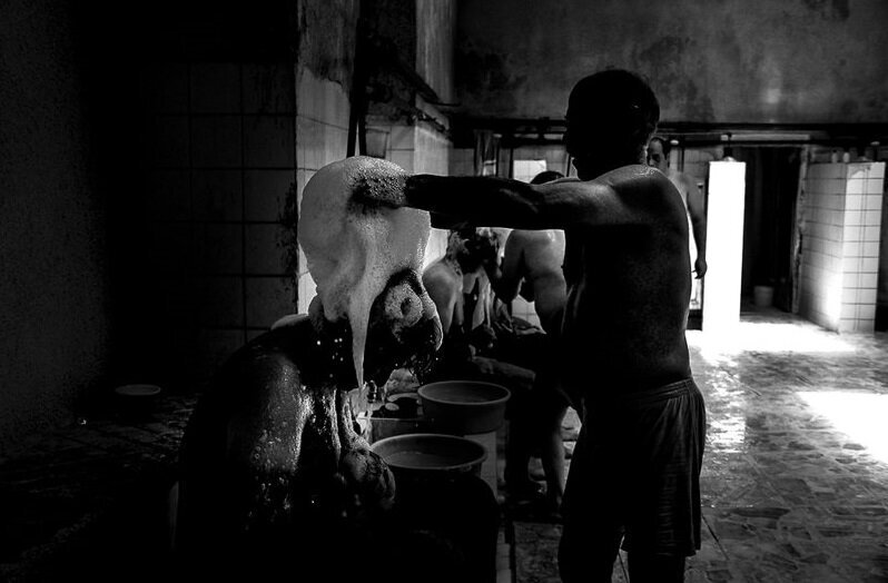 داستان شغل ۵۰۰ ساله دلاکی با ۳۳ چشمه مهارت | مشهورترین دلاک ایرانی که بود؟