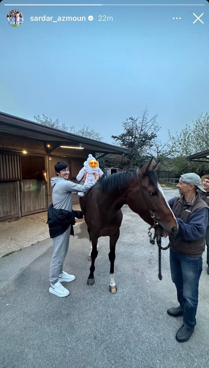 (عکس) اسب‌سواری دختر ۶ ماهه سردار آزمون