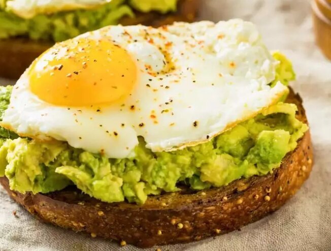 اگر می‌خواهید لاغر شوید، این ۵ صبحانه کم‌کالری معجزه می‌کند