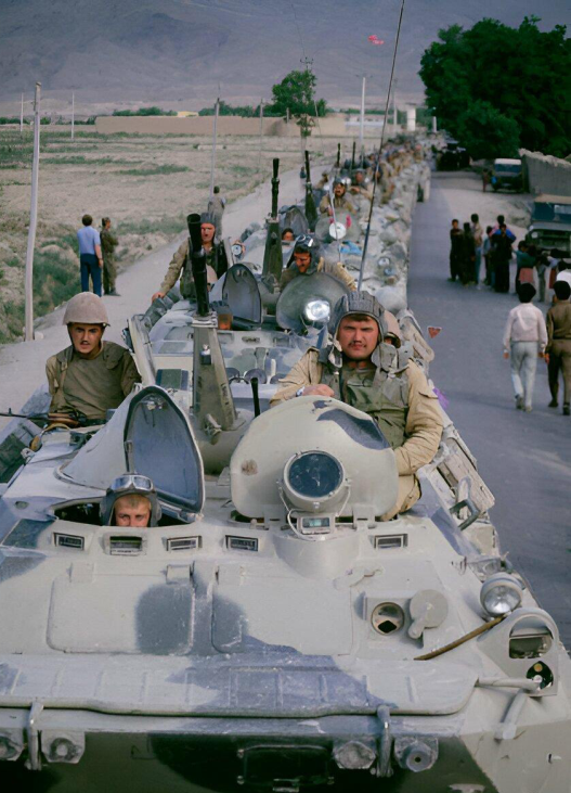 (تصویر) ارتش شوروی به خانه برمی‌گردد