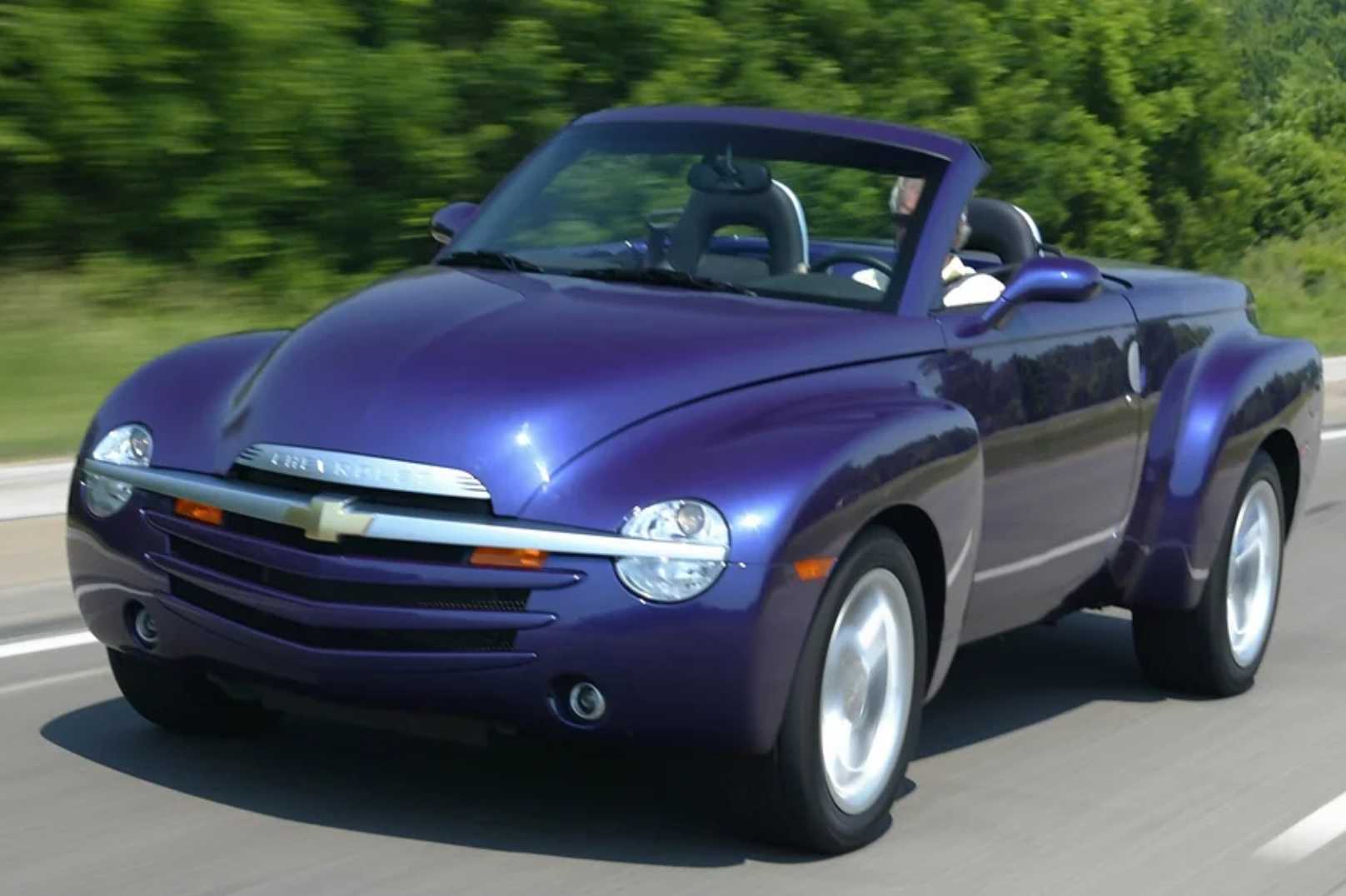 ۱۵ مورد از زشت‌ترین خودرو‌های تاریخ؛ ماشین‌هایی که برای سوپرمدل بودن طراحی نشده‌اند در حال تکمیل