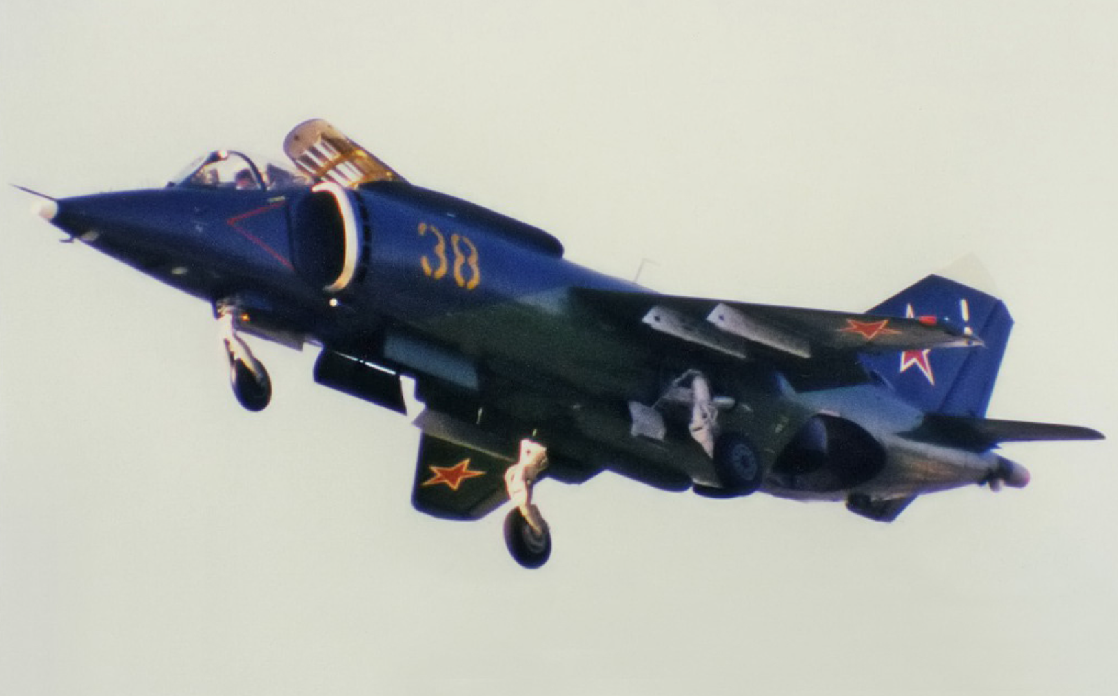 ۵ هواپیمای برتر جهان با قابلیت برخاست و فرود عمودی (VTOL)