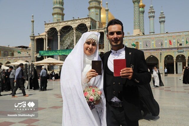 (عکس) ازدواج با تم انتخابات