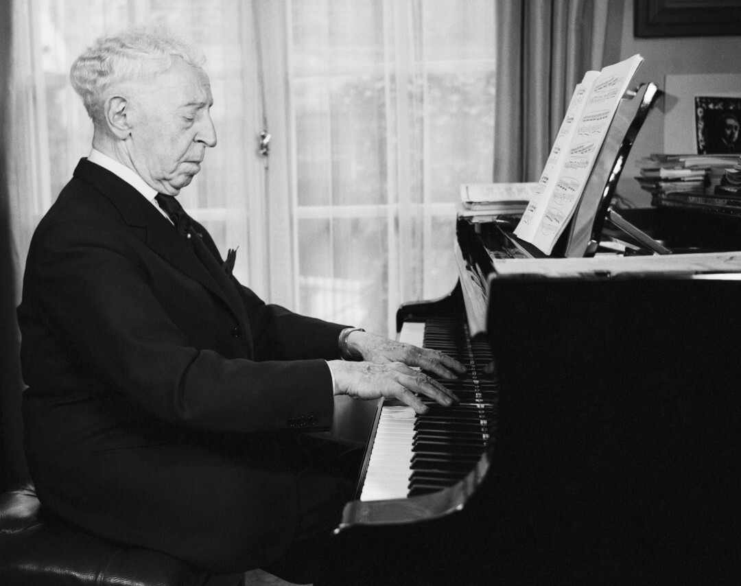 بهترین پیانیست‌های تاریخ؛ با ۲۸ نوازنده پیانو برتر از کلاسیک تا مدرن آشنا شوید در حال تکمیل