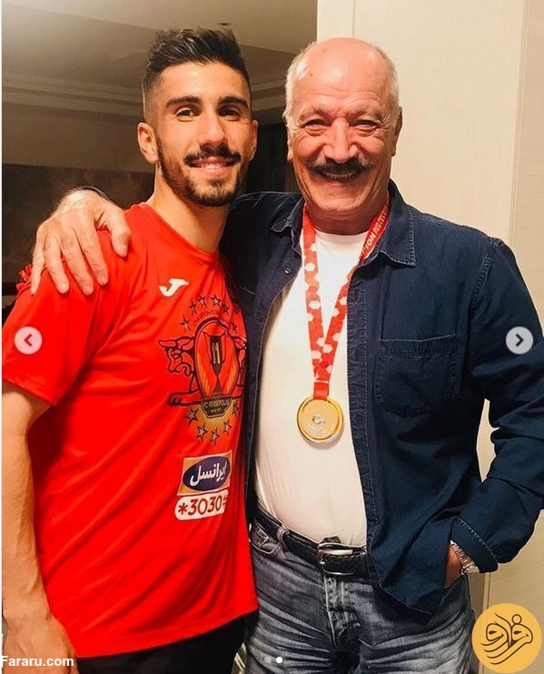 (عکس) ژست سعید راد با مدال قهرمانی پرسپولیس