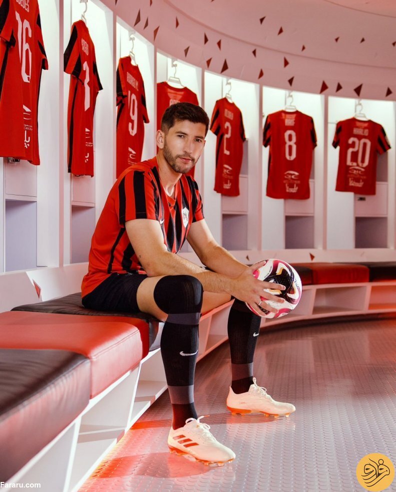 کاپیتان اوساسونا به حریف استقلال و پرسپولیس پیوست