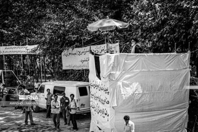 تصاویر اولین نماز جمعه تهران؛ ۵ مرداد ۱۳۵۸