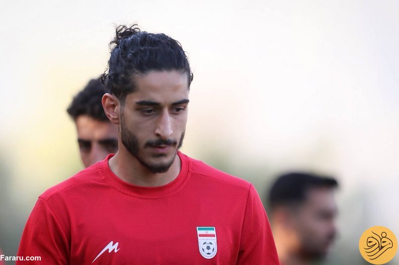 (عکس) قانون قلعه‌نویی موهای یک ستاره‌ی دیگر را هم تراشید!