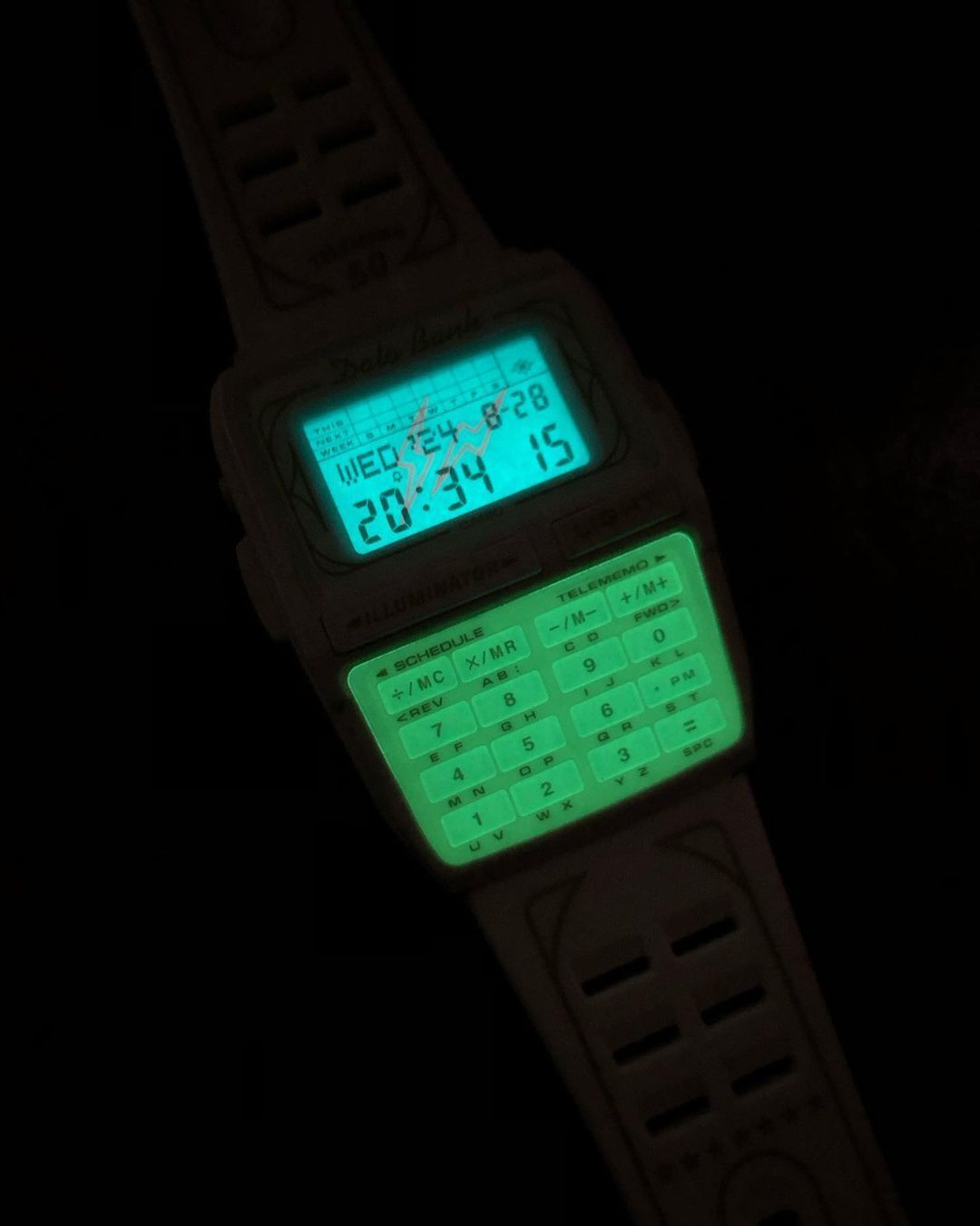 (تصاویر) ساعت ماشین حساب کاسیو: یک قطعه کلکسیونی نایاب!