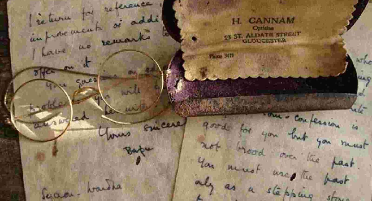 نیم‌میلیون پوند برای وسایل شخصی مهاتما گاندی در یک حراجی