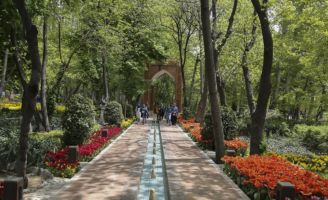 (تصاویر) جاهای دیدنی تهران در شب؛ جاذبه‌هایی که شب‌های پاییزی جان می‌گیرد