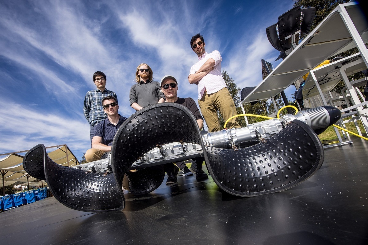 (ویدئو) سی-ری: حرکت عجیب و بسیار خلاقانه این ربات را ببینید