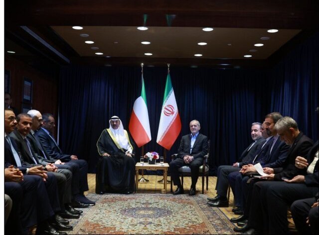 (تصویر) دیدار ولیعهد کویت با پزشکیان