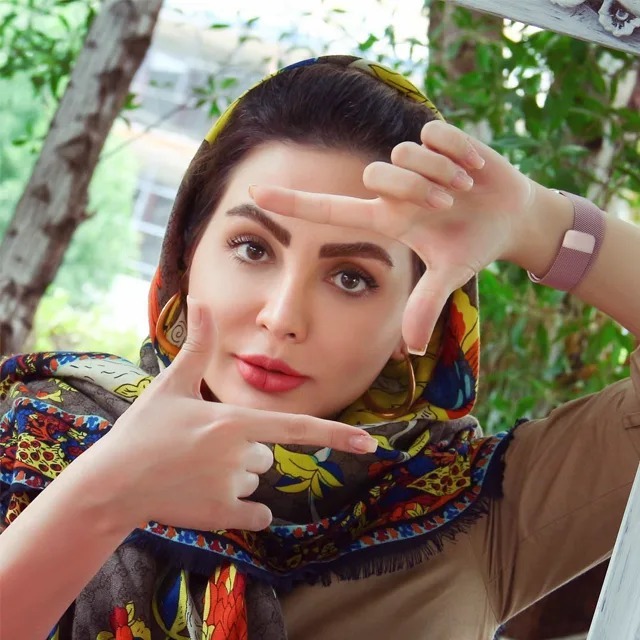 (تصاویر) زندگی خصوصی، عکس‌های شخصی و بیوگرافی سارا احمدیان ////