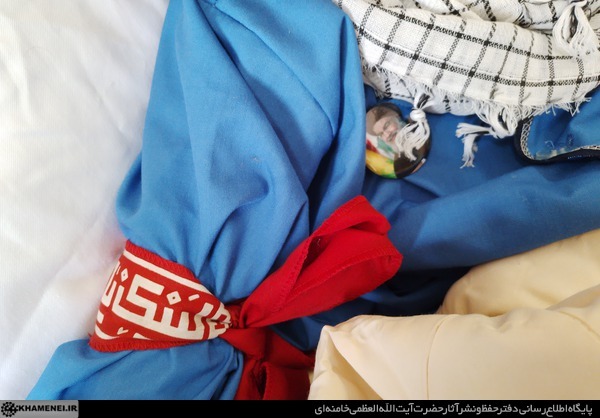 (تصاویر) عیادت فرزندان رهبر انقلاب از مجروحان لبنانی و رزمندگان حزبالله (تصاویر) عیادت فرزندان رهبر انقلاب از مجروحان لبنانی و رزمندگان حزبالله