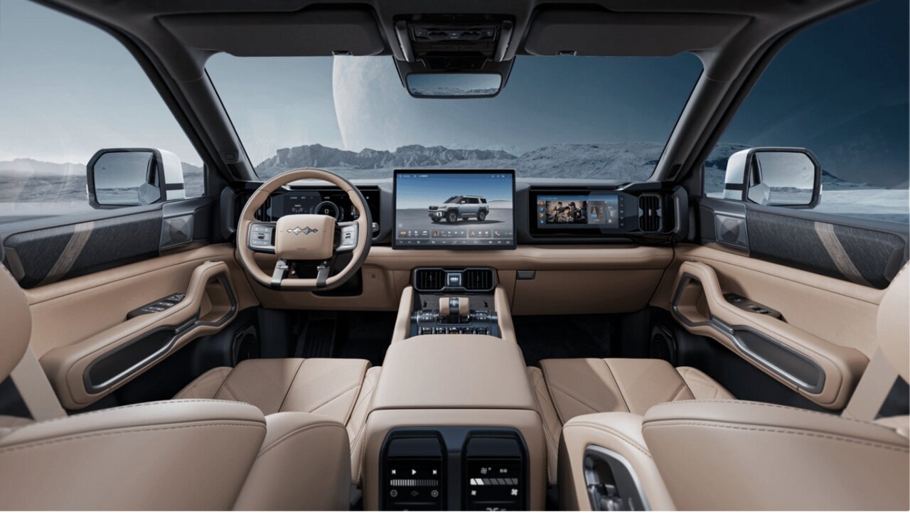 (تصاویر) رقیب چینی لندکروز با قیمت ۳ میلیاردی