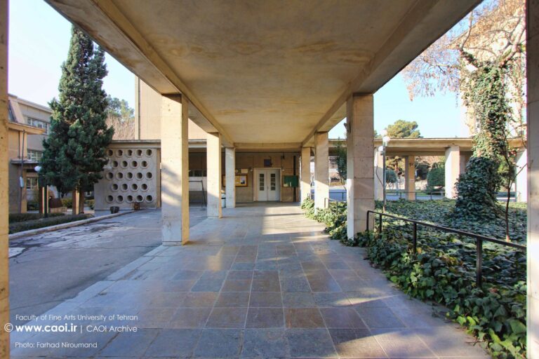 ساختمان خوشگل این دانشگاه در تهران، همه را عاشق درس می‌کند