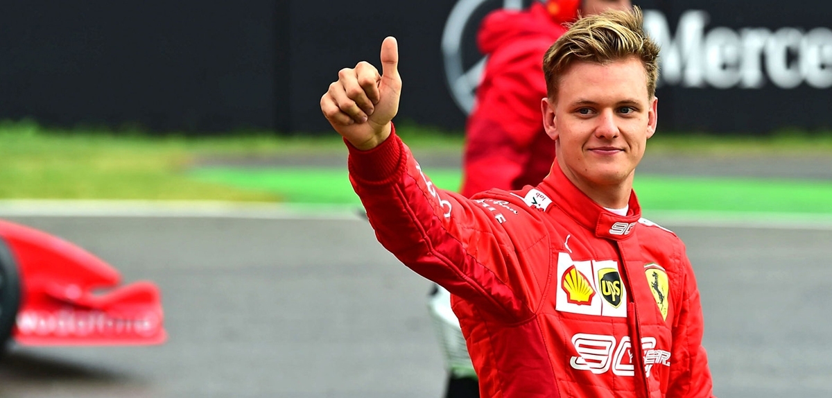 خودروی افسانه‌ای شوماخر به حراج گذاشته شد؛ قیمتی نجومی برای یک قطعه تاریخ