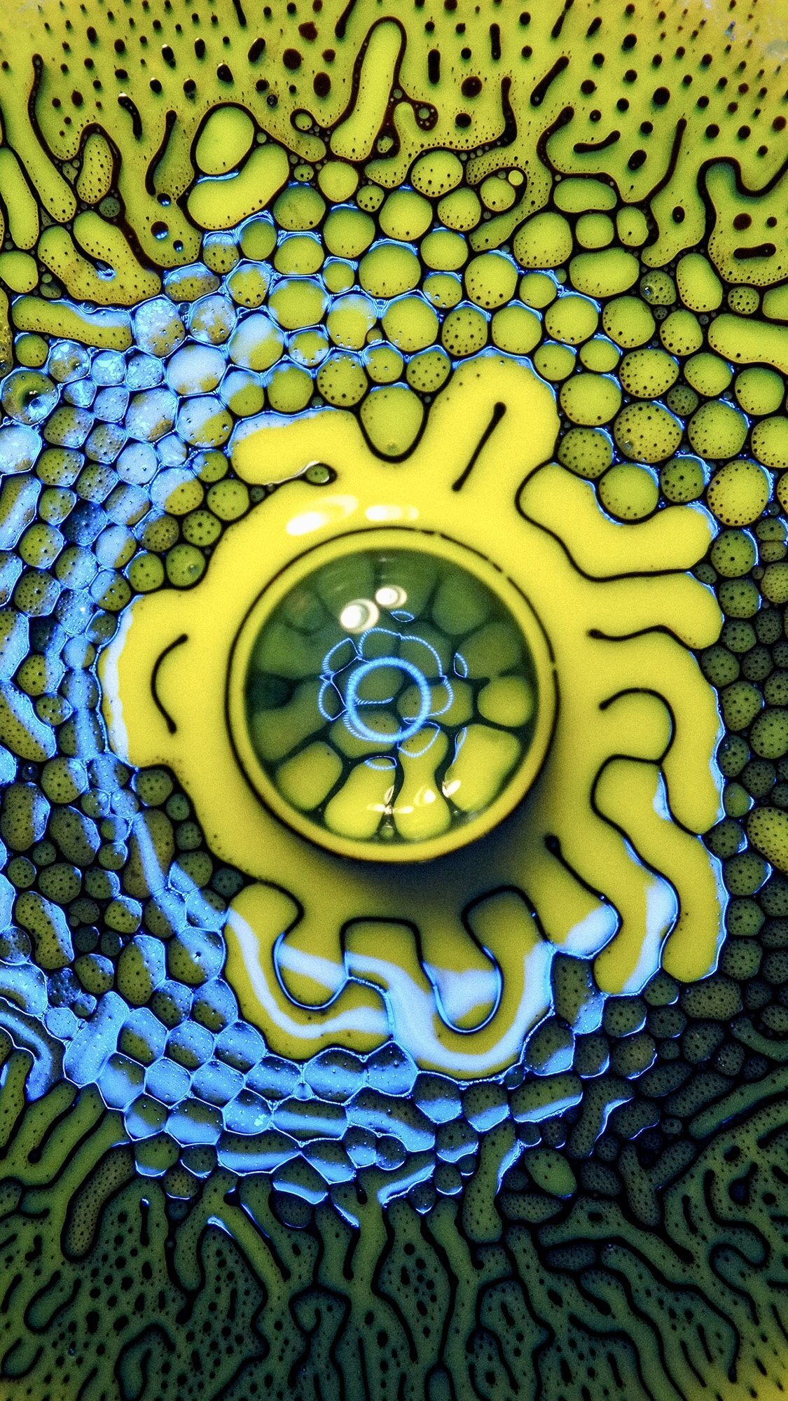 (ویدیو) کازمدرنیسم؛ جستجویی برای بیان شخصی از طریق هنر انتزاعی***