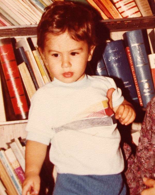 بیوگرافی شاهرخ استخری؛ از شهرت با «دلنوازان» تا فرزندانش که در بلژیک به دنیا آمده‌اند