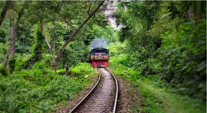 ۳ ساعت رانندگی از تهران تا سوئیس ایران