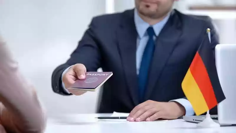 ویزای توریستی، تحصیلی و کاری کدام یک مناسب شماست؟