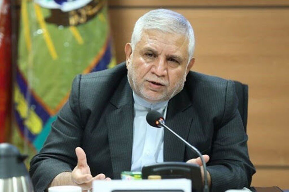 مواضع ترامپ را بشنویم، بعد تصمیم بگیریم