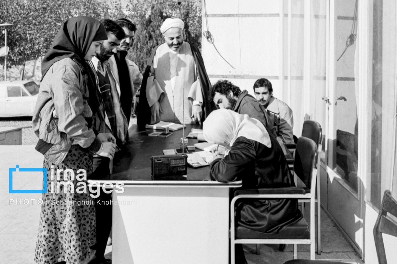 (تصاویر) همه‌پرسی قانون اساسی جمهوری اسلامی ایران در آذر ماه ۱۳۵۸