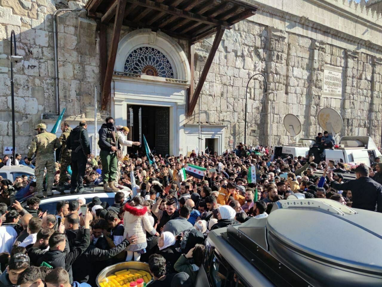 برپایی اولین نماز جمعه در مسجد اموی دمشق پس از سقوط حکومت بشار اسد