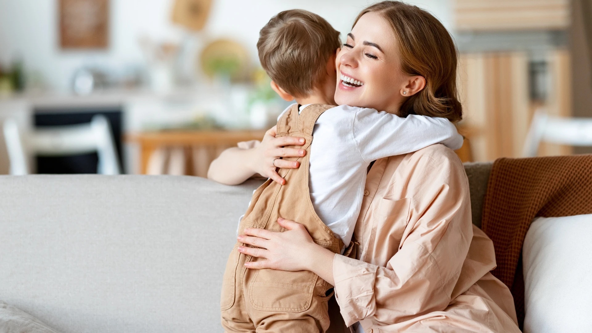 نشانه‌های تربیت صحیح: آیا شما این ۱۱ خاطره کودکی را دارید؟ / ترجمه